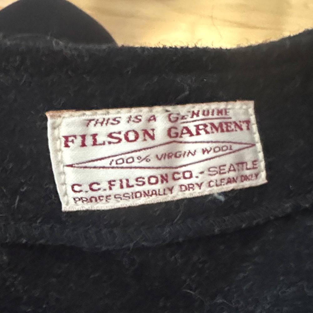Filson Black Virgin Wool Apparel - Picture 2 of 2